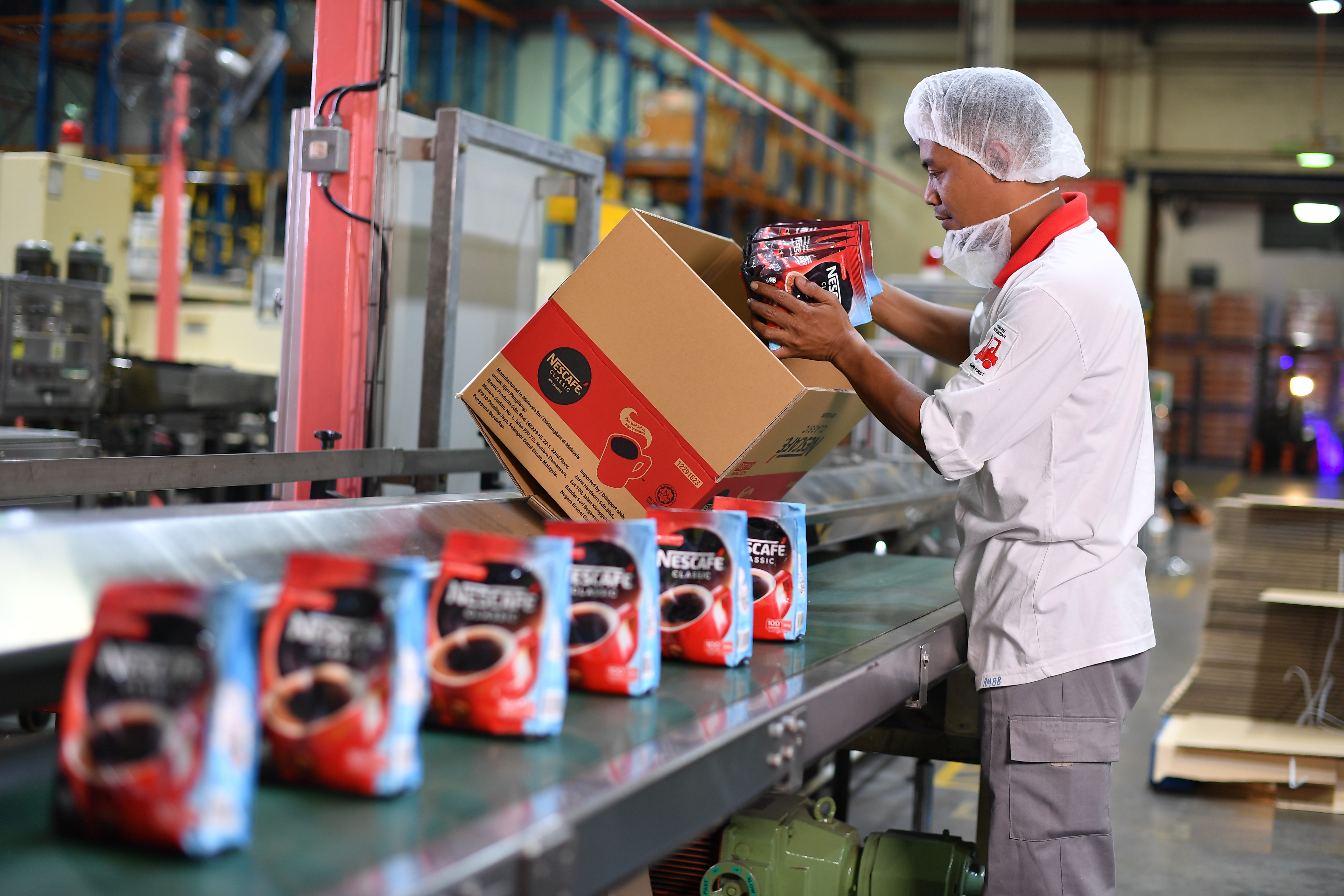 clean packaging line
