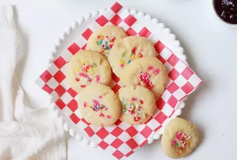 Eggless Nestlé Everyday Milk Powder Biscuit